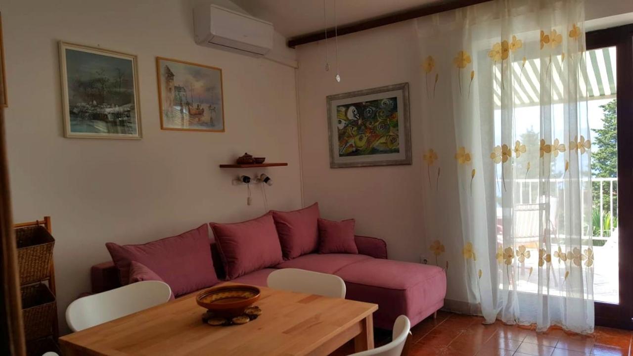 Apartments Mirjana Novi Vinodolski Eksteriør billede
